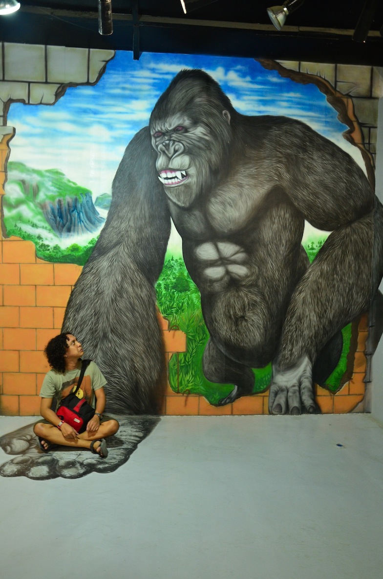 the art-trick gallery in happy dreamland